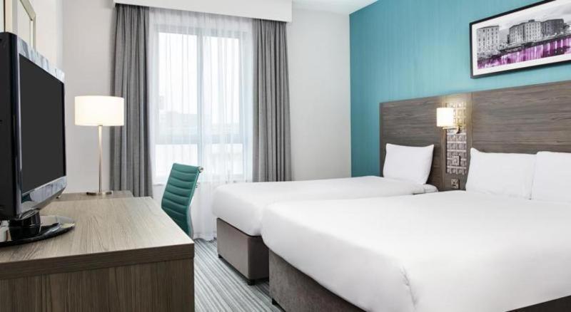 Leonardo Hotel Ліверпуль Номер фото